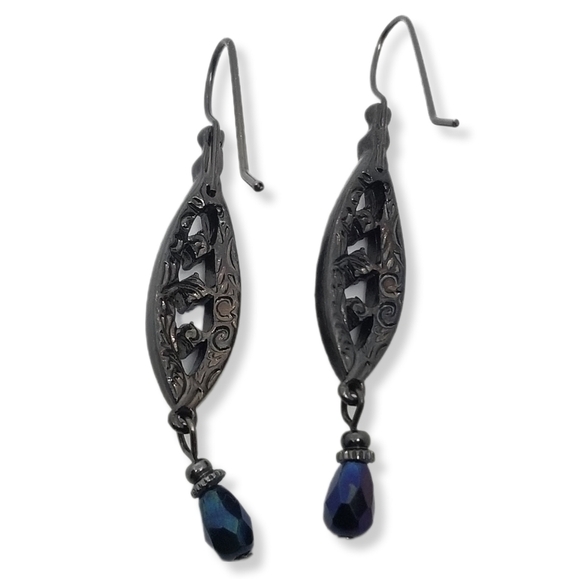 1928 BRAND DARK METAL WITH BLUE & PURPLE AUSTRIAN CRYSTAL DROP HOOK EARRINGS - Picture 3 of 3